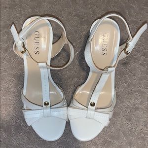 ⭐️GUESS New Heels !!